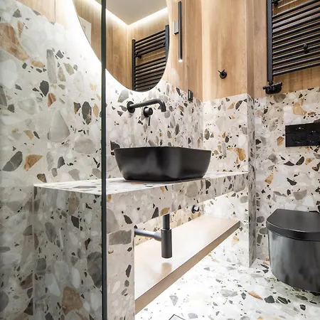 Scandinavian - Le Petit Bati Volos