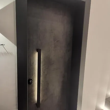 Scandinavian - Le Petit Bati Volos