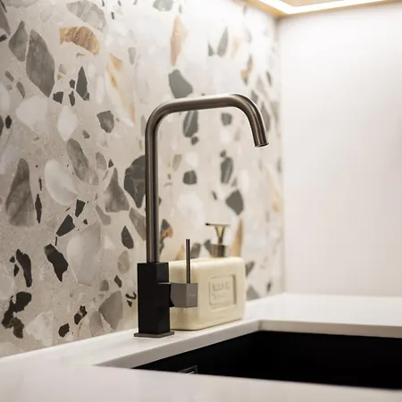 Scandinavian - Le Petit Bati * Volos